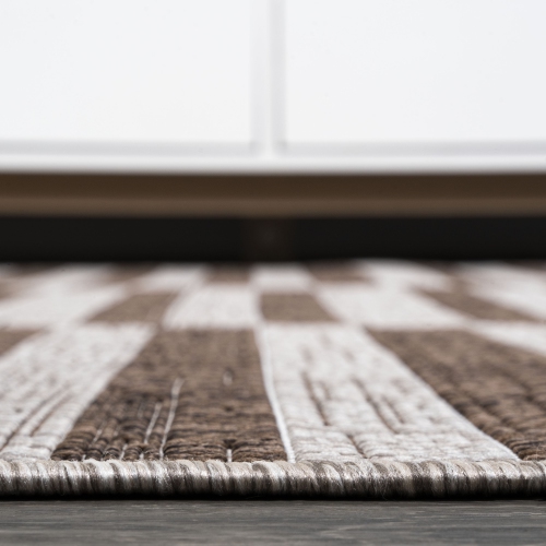 Sukie Modern Offset Stripe Indoor/Outdoor Area Rug