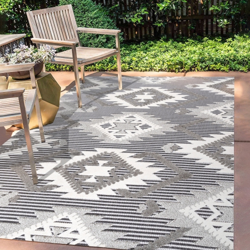 Sumak High-Low Pile Neutral Diamond Kilim Area Rug