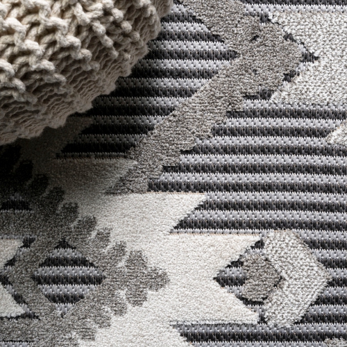 Sumak High-Low Pile Neutral Diamond Kilim Area Rug