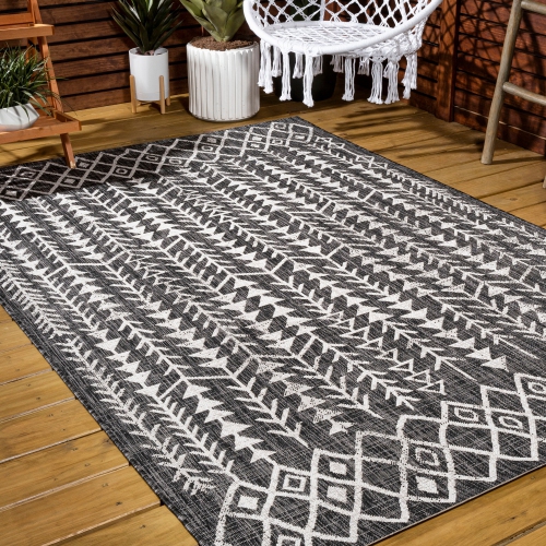 Tokay Bohemian Geometric Indoor/Outdoor Area Rug