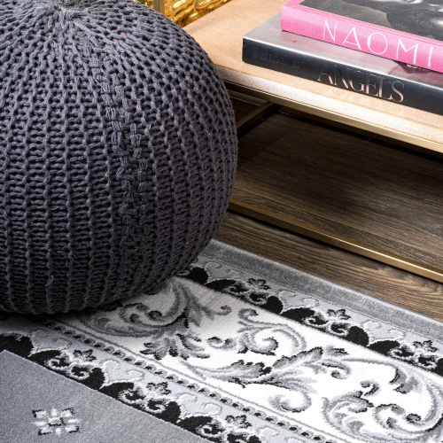 Acanthus French Border Area Rug