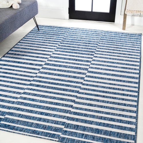Sukie Modern Offset Stripe Indoor/Outdoor Area Rug