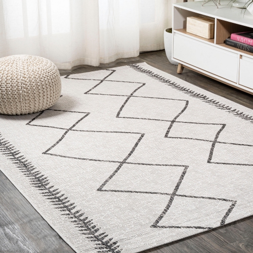 Derya Tribal Diamond Trellis Indoor/Outdoor Area Rug