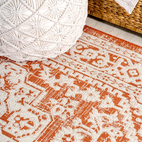 Tapis d'intérieur/d'extérieur Sinjuri à motif de médaillon texturé