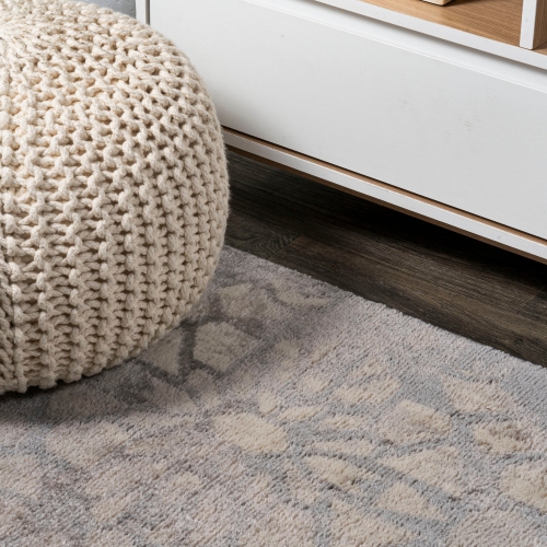 Roma Ornate Geometric Tile Area Rug