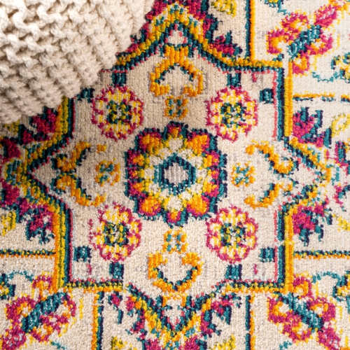 Brooklyn Geometric Medallion Area Rug