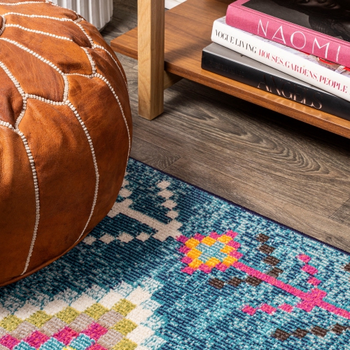 Tapis géométrique « Tribal Love »