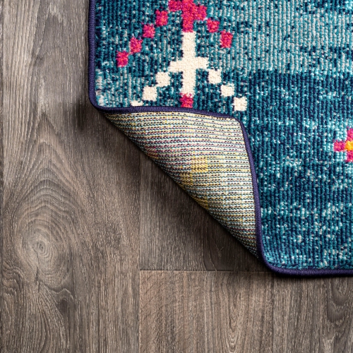 Tapis géométrique « Tribal Love »