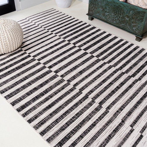 Sukie Modern Offset Stripe Indoor/Outdoor Area Rug