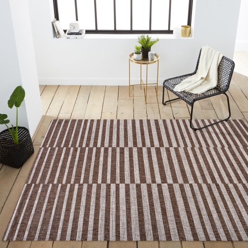 Sukie Modern Offset Stripe Indoor/Outdoor Area Rug