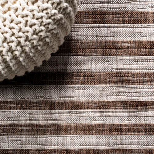 Sukie Modern Offset Stripe Indoor/Outdoor Area Rug