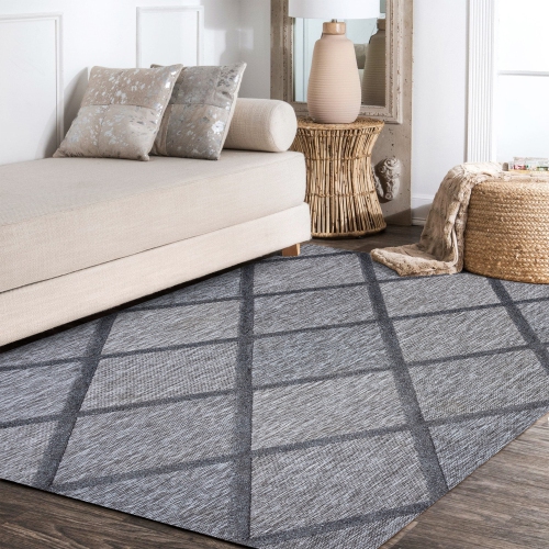 Salines Diamond Trellis Indoor/Outdoor Area Rug