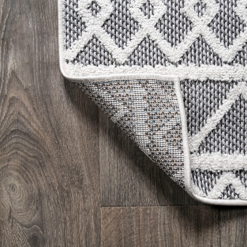 Aylan High-Low Pile Knotted Trellis Geometric Indoor/Outdoor Area Rug