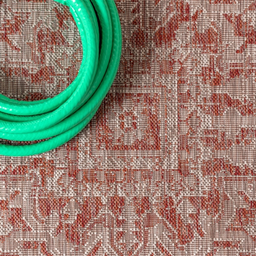 Tapis d'intérieur/d'extérieur à motif de médaillon de Bohemian Estrella, tissage texturé