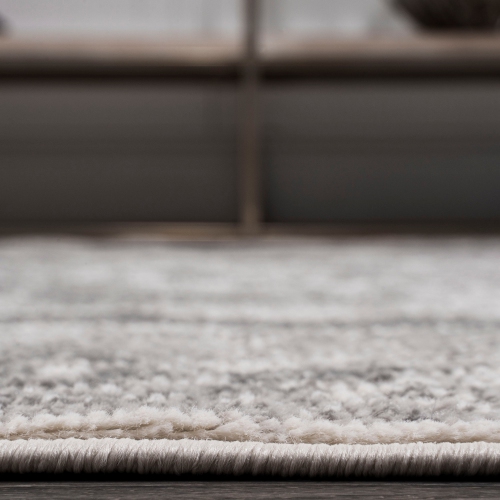 Kelly Rosalia Cottage Medallion Area Rug