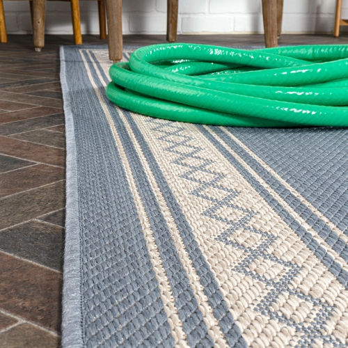 Tapis d'intérieur/d'extérieur à bordure diamant classique Lucia