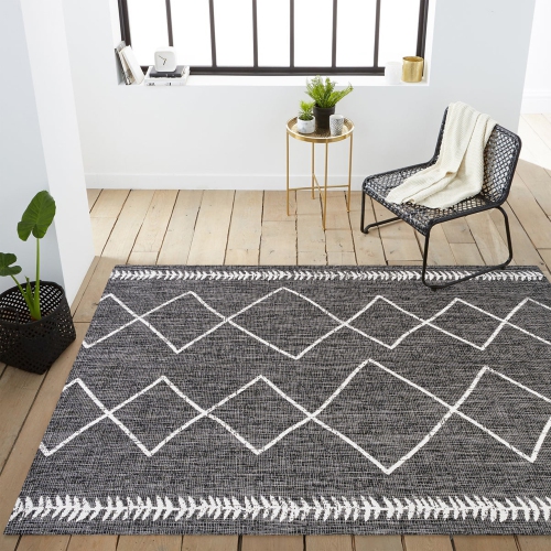 Derya Tribal Diamond Trellis Indoor/Outdoor Area Rug
