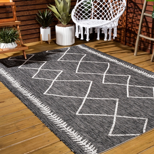 Derya Tribal Diamond Trellis Indoor/Outdoor Area Rug