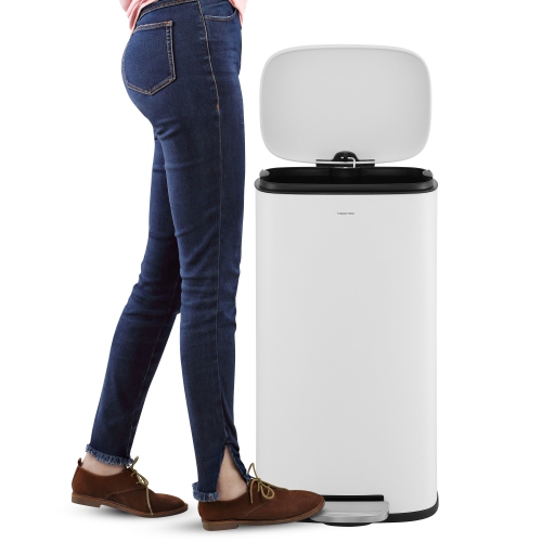 Curtis Step-Open Trash Can