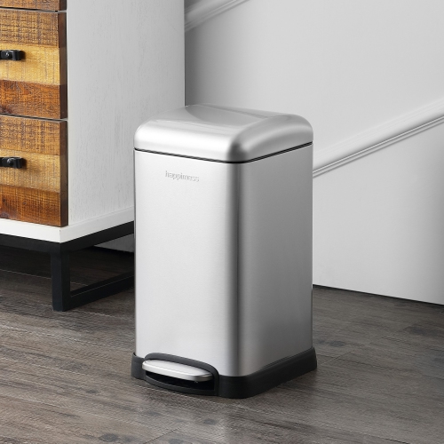 Betty Retro Mini Step-Open Trash Can