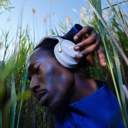 Casque d'écoute Bluetooth à suppression du bruit QuietComfort Ultra de Bose - Fumée blanche