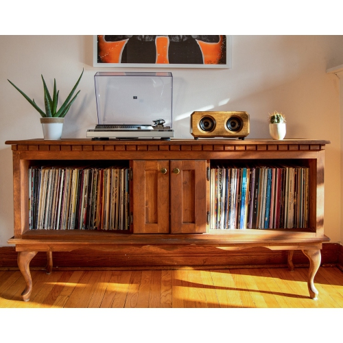 Riverwood Acoustics The Hudson Premium Hand-Crafted Solid Wood Bluetooth Speaker - Walnut