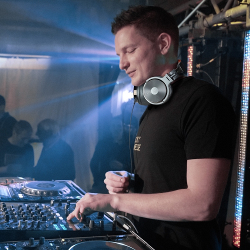 OneOdio Wired Over Ear Headphones for Recording and Mixing Studio Dj Pro-50