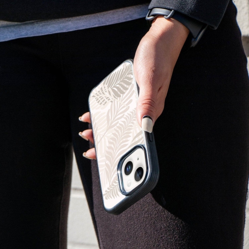 MagSafe iPhone 13 White Leaf Case