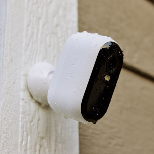 Caméra de surveillance d'intérieur/d'extérieur sans fil 2K Essential d'Arlo - Ensemble de 4 - Blanc - Exclusivité de Best Buy