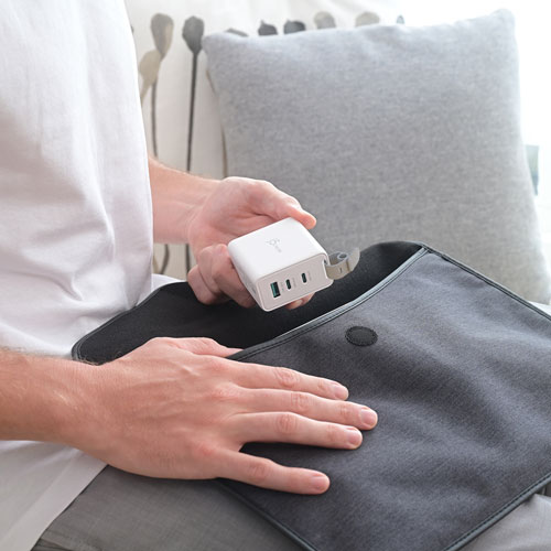 Chargeur mural à 3 ports USB-A/USB-C de 45 W Traveler de j5create - Blanc