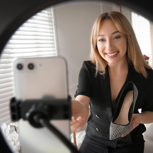 Monster MSV7-1012-MWT 10 po Anneau lumineux multicolore à DEL avec trépied flexible, idéal pour les vidéos et la diffusion en continu