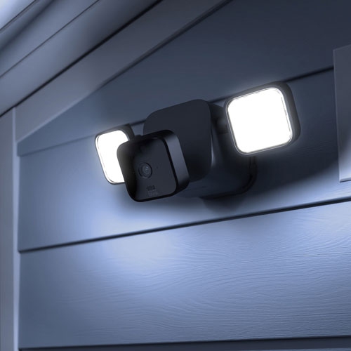 Blink Outdoor & Floodlight 1080p Outdoor Security Camera - Black by BLINK - Open Box condition - Image 3