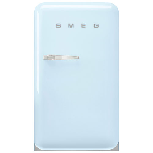 Réfrigérateur rétro à congélateur supérieur de 3,9 pi³ et 22 po de Smeg - Bleu pastel