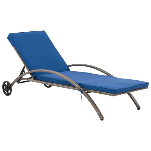 Chaise longue de patio pliable en osier en résine Parksville - Gris/Bleu Oxford