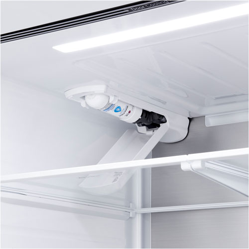 Réfrigérateur à deux portes de 29,6 pi³ et 36 po avec distributeur d'eau et de glaçons de LG - Inox résistant aux taches