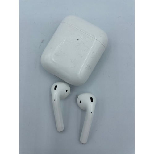 Apple AirPods (2nd Generation) with charging case by APPLE - Refurbished condition - Image 7