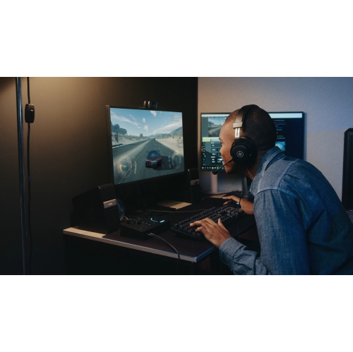 Yamaha ZG01 Pack: All-in-One Streaming/Gaming Mixer Plus Headset with condenser microphone - USB & HDMI Connectivity - Built-in Voice Settings &