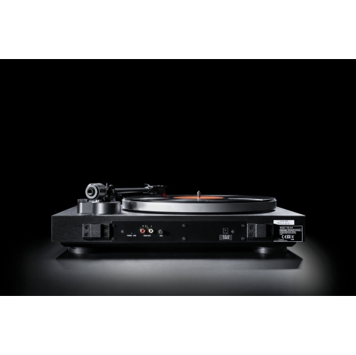 Open Box -Dual CS 418 Manual belt-drive turntable with built-in phono preamp