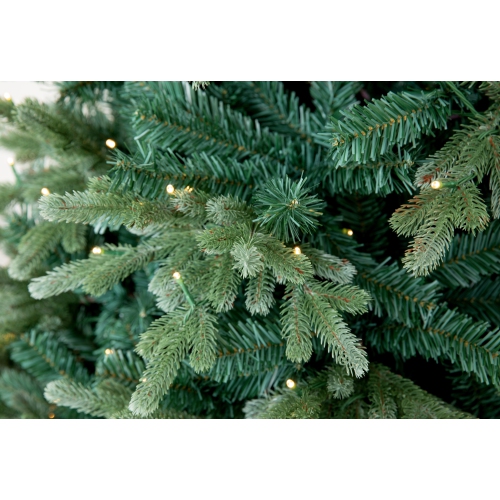 Sapin de Noël en épinette Slim Black Hills de 7 pi de Holiday Stuff avec lumières à DEL