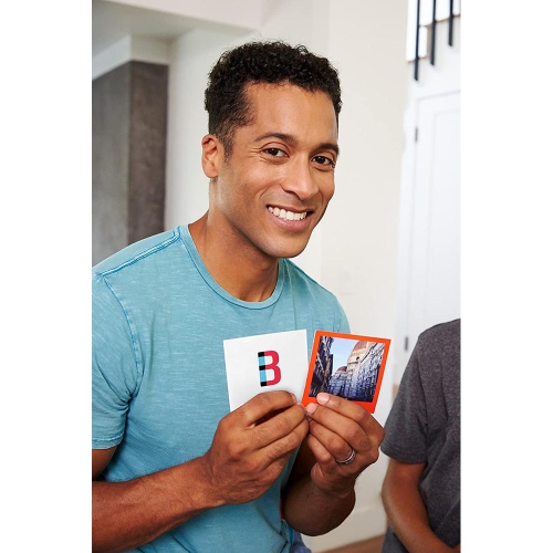 Snapshouts Card Game