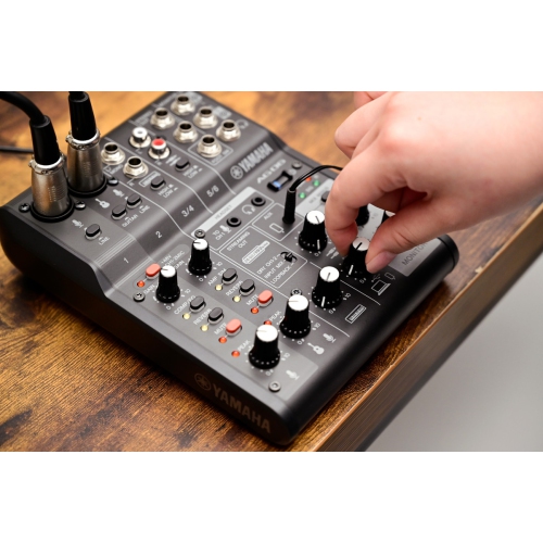 Yamaha AG06MK2 Black 6-Channel Live Streaming Loopback Mixer/USB Interface with Steinberg Software Suite