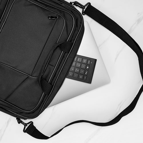 Pavé numérique Bluetooth pleine grandeur d'Insignia - Noir - Exclusivité de Best Buy