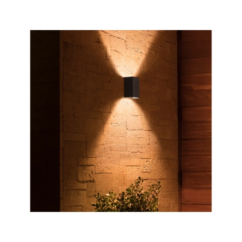 Philips HUE Resonate White and Color Ambiance Wall Lantern LED