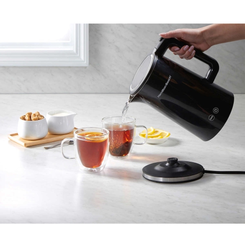 1,7&nbsp;L de Hamilton Beach Bouilloire numérique Cool-Touch