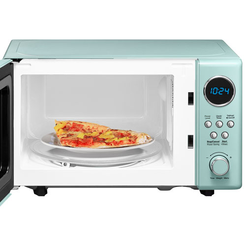 Micro-ondes compact rétro de 0,7 pi³ d'Insignia - Menthe - Exclusivité de Best Buy