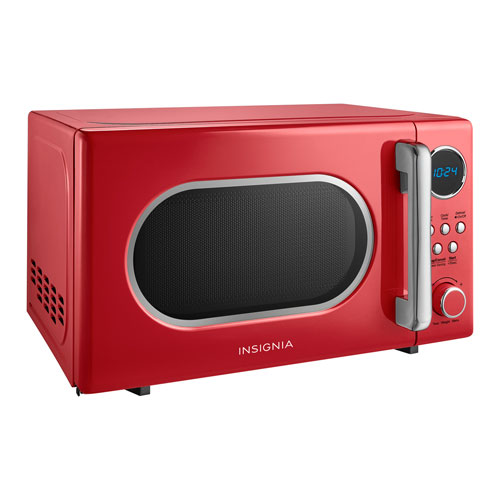 Micro-ondes compact rétro de 0,7 pi³ d'Insignia - Rouge - Exclusivité de Best Buy