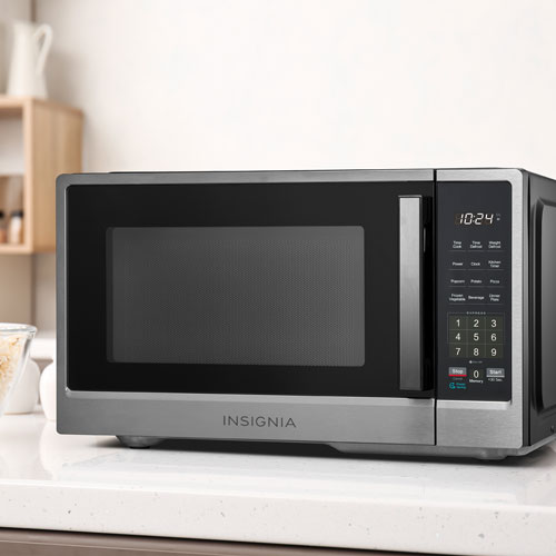 Insignia 0.9 Cu. Ft. Compact Countertop Microwave (NS-MW9SS5-C) - Stainless Steel - Only at Best Buy