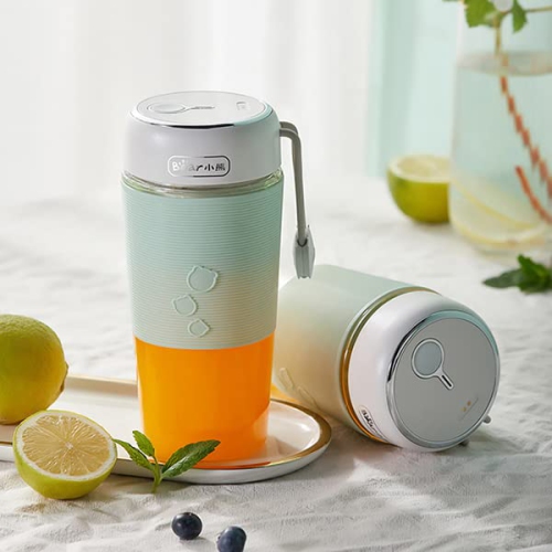 BEAER Portable Blender 300ml - Blender Mixer - With USB Magnetic contact charging - Portable Juicer with Anti-slip Rubber Sleeve- One-handed Drinking