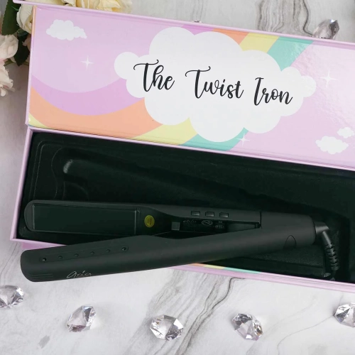 Aria Beauty - TWIST Flat Iron