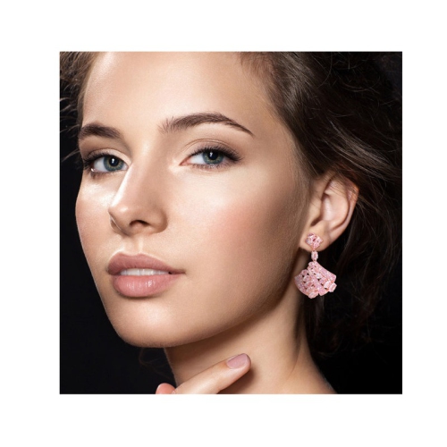 Boucles d'oreilles pendantes en or rose 14K ct avec diamants et saphirs roses de 13,80&nbsp;carat